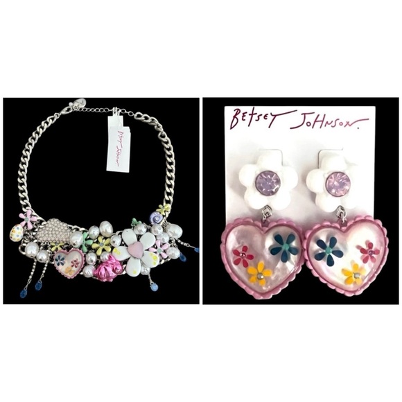 BETSEY JOHNSON SET Hop to It Easter Holiday Retro Heart Necklace & Earrings NWT - Picture 1 of 16